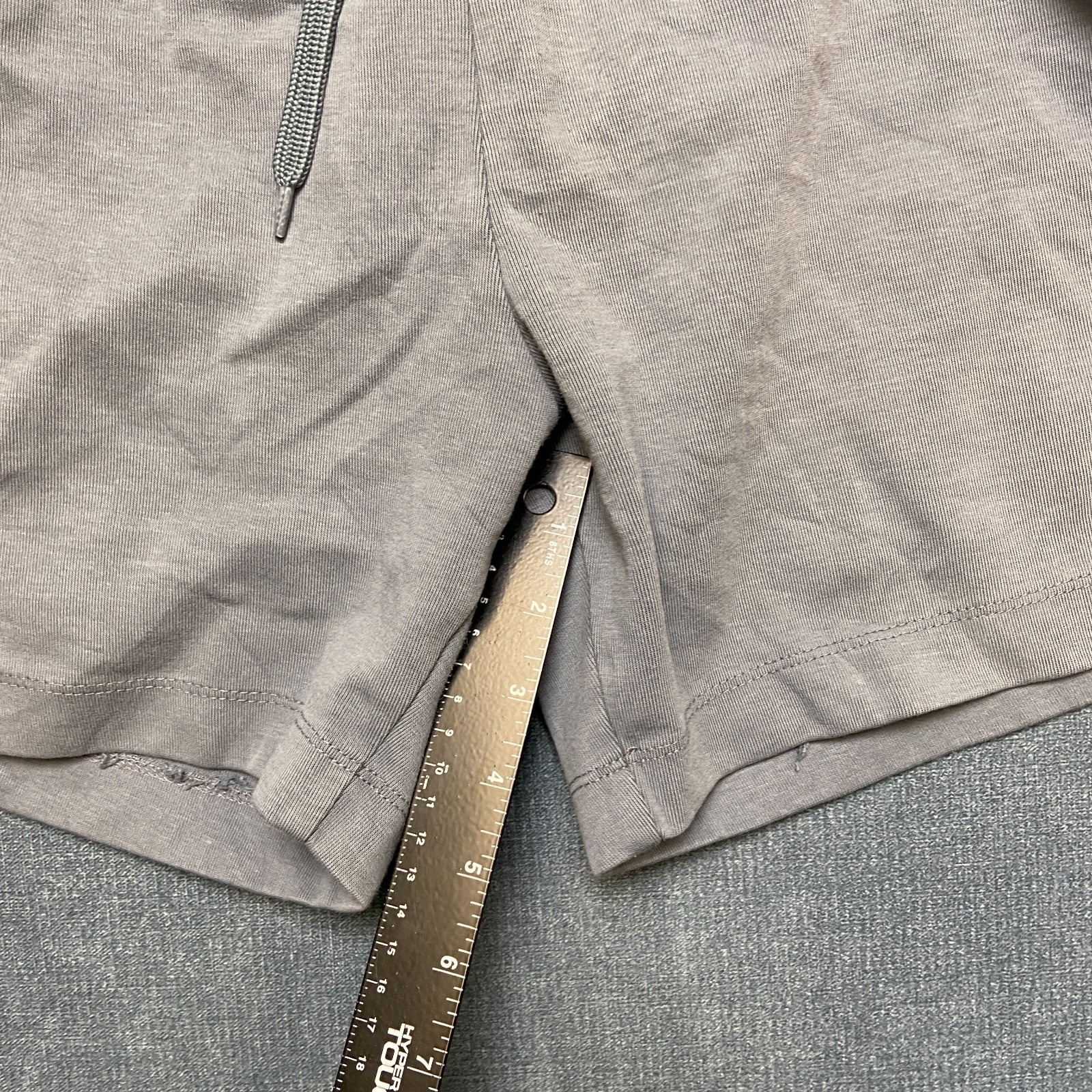 Zara Sweat Shorts Mens Large Gray Athletic Gym Training Pleated Drawstring Waist — image 8 of 8